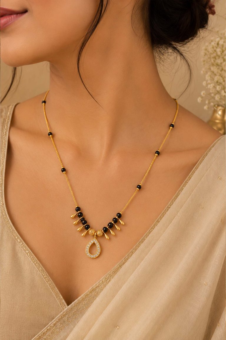 Elegant Daily Wear Mangalsutra Hover Image