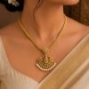lakshmi-aura-pendant-necklace-img-2