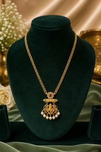 lakshmi-chain-pendant-img-2