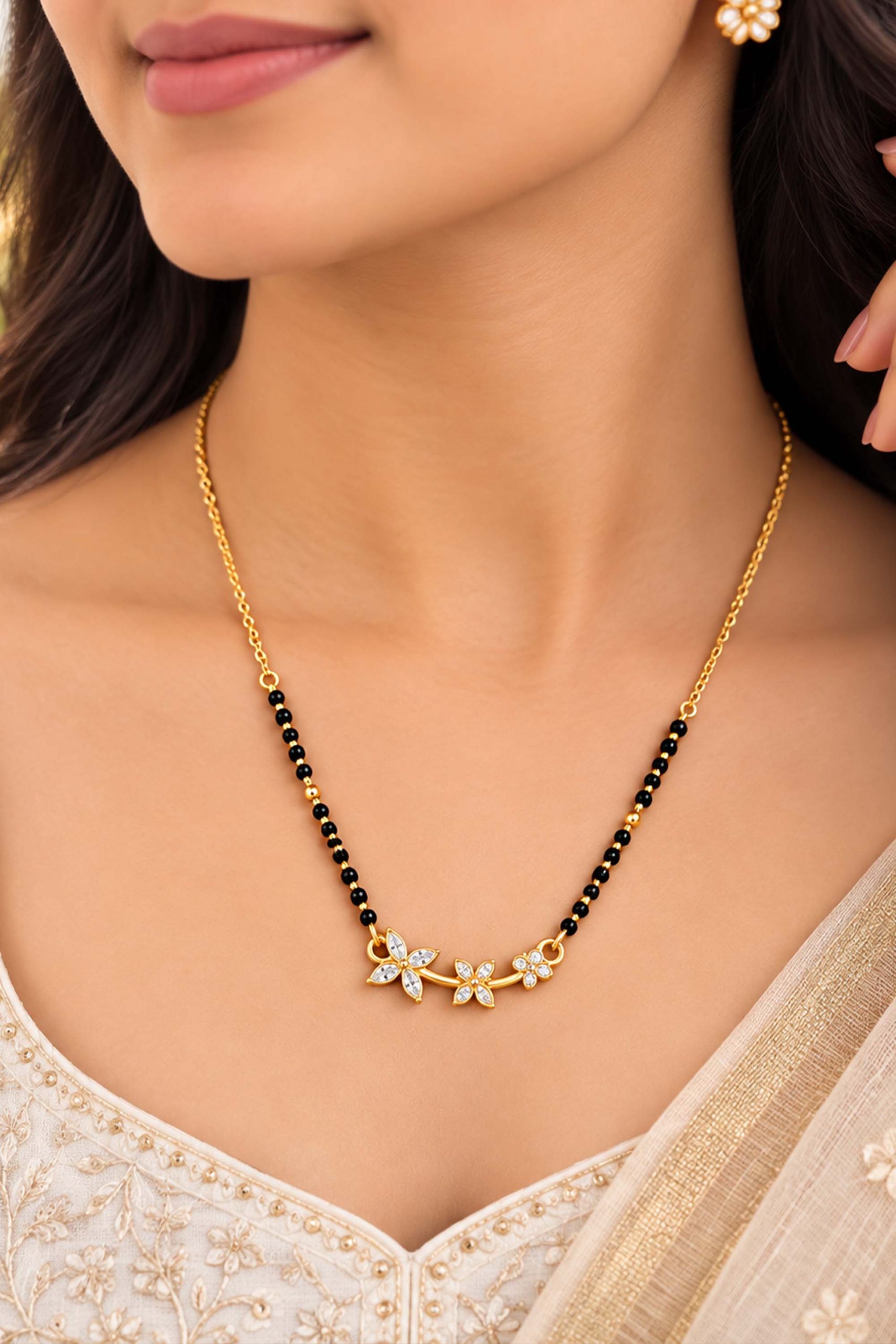 elegant-floral-black-beads-mangalsutra-img