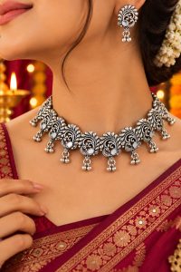 oxidised-silver-choker-necklace-set-with-earrings