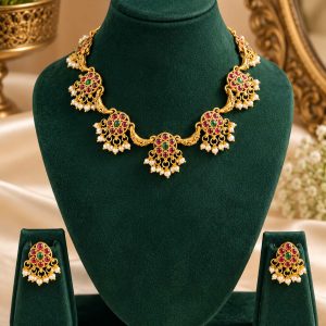 Premium Kemp Stone Necklace Set with Matching Earrings | Traditional Gold-Plated Jewellery Hover Image